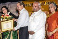 N Ram presenting Nritya Choodamani award to Gopika Varma